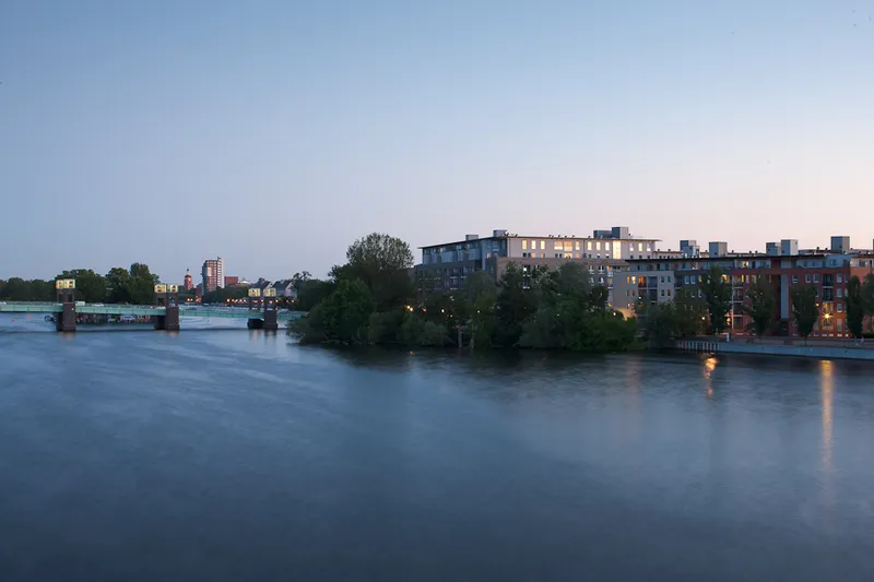 Sigmund-Bergmann-Str.  18,   EG, LI — photo 1